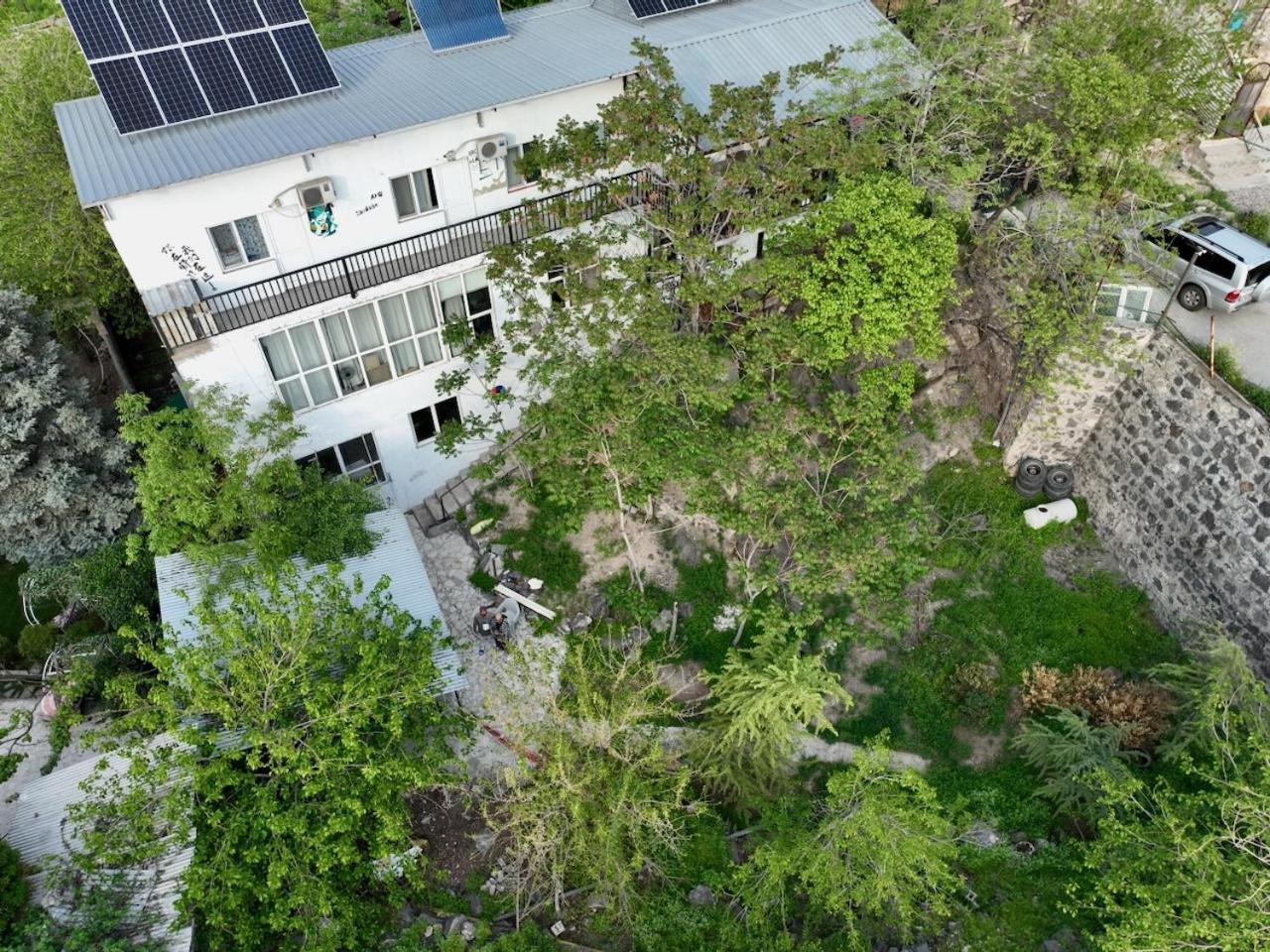 Cosy Studio With Beautiful Garden Erivan Exterior foto
